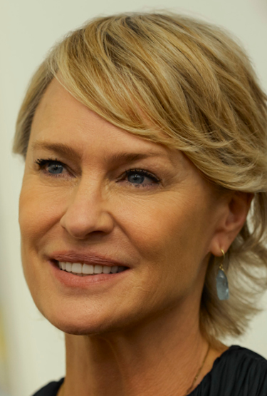 Robin Wright in 'The Girlfriend'