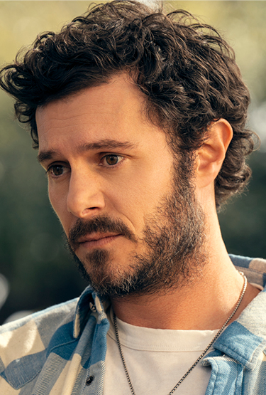 Adam Brody in 'Nobody Wants This'