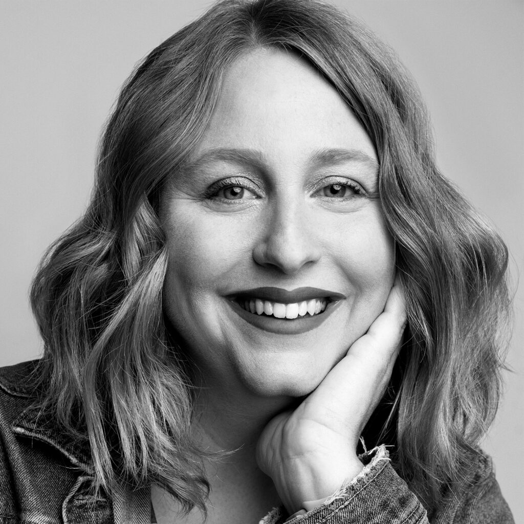 Maureen Lee Lenker